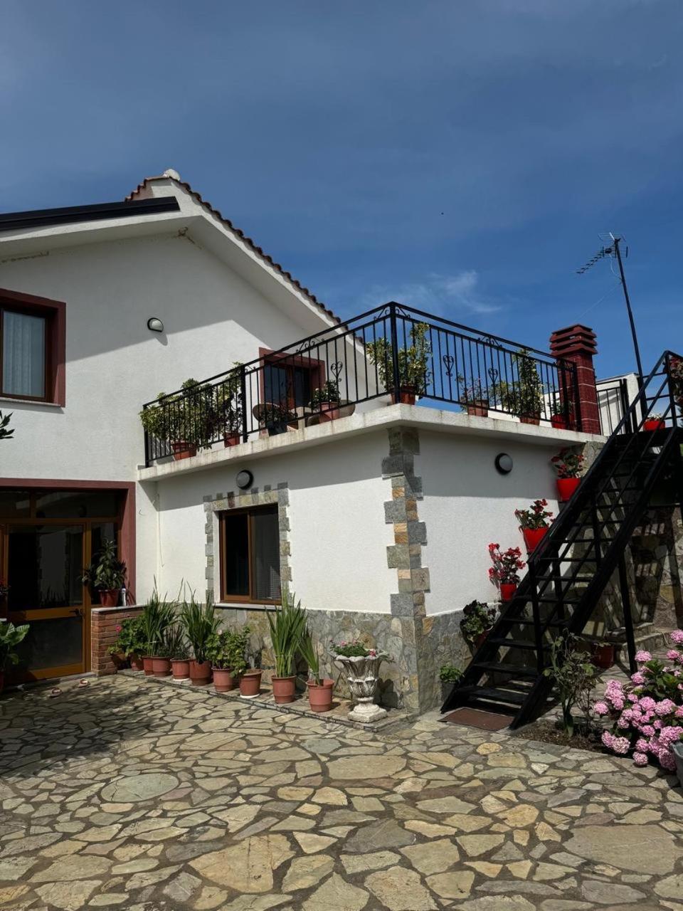 Villa Zefi Rrenc Papaj Zewnętrze zdjęcie