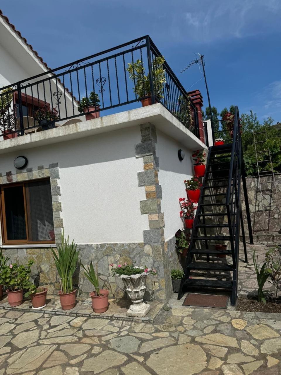 Villa Zefi Rrenc Papaj Zewnętrze zdjęcie